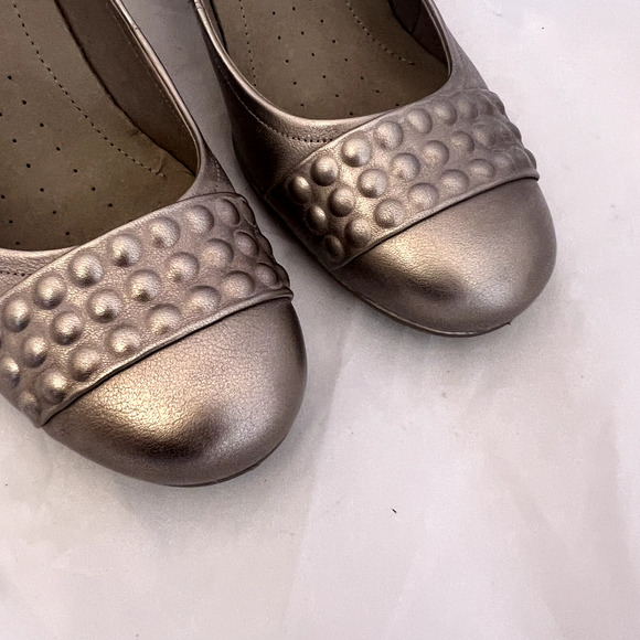 ECCO Pumps "Touch 50" Shiny Silver Leather Moon Rock Cone Heel Size 37 /6.5-7 US - Picture 3 of 8